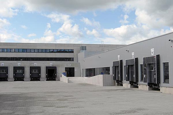 Neubau e. Dienstleistungszentrums mit Produktionsküche und Zentrallager (Universitätsklinikum Tübingen)